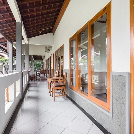 Reddoorz Plus @ Purwodadi Pasuruan Buitenkant foto